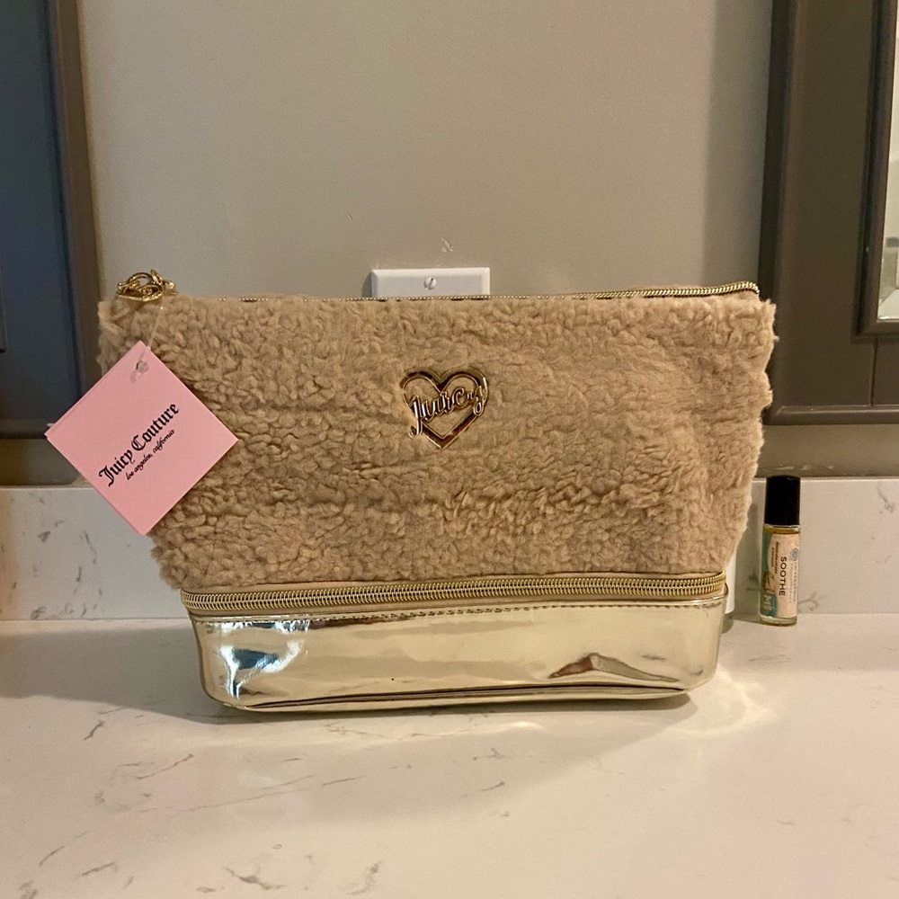Juicy Sherpa makeup bag